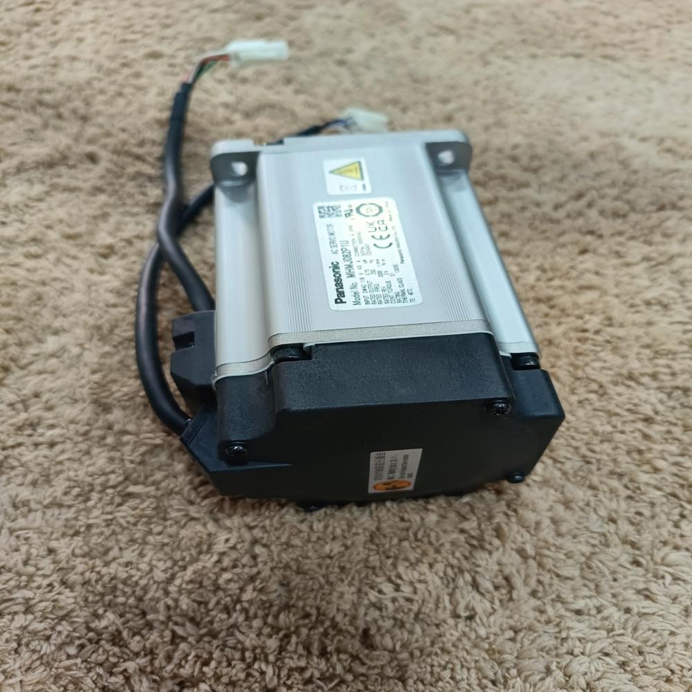 MHMF082L1U2M   Panasonic A6 750W Motor, Torque Nm - 2.39, RPM - 3000