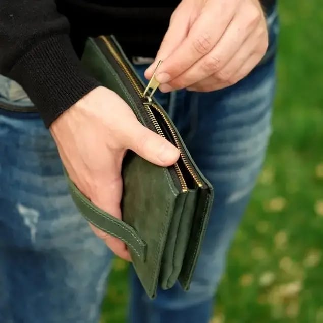 Lpc-01 Pouch Clutch
