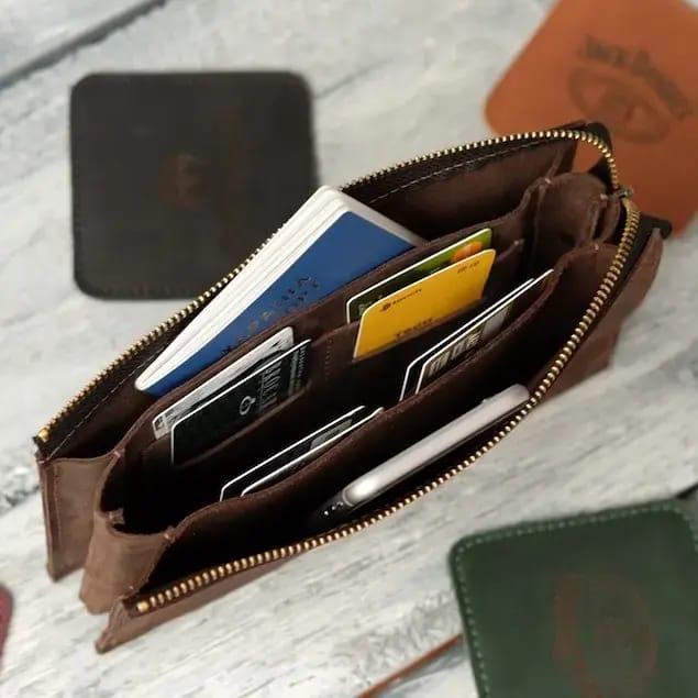 Lpc-01 Pouch Clutch