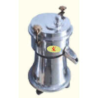 Commercial Carrot Juice Machine - Color: Silver