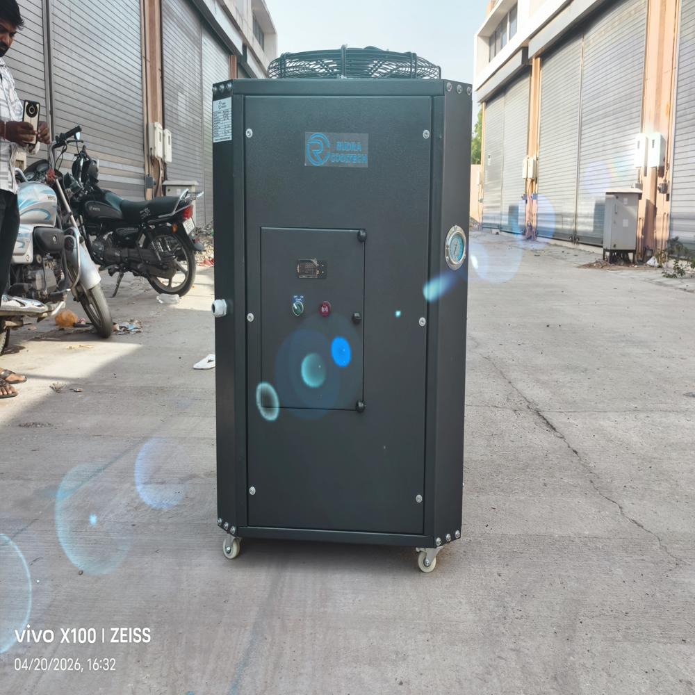 1 Tr Air Cooled Water Chiller Manufacturer In India | Industrial Mini Water Chiller - Cooling Coil Material: Copper
