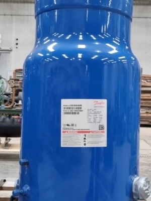 INDUSTRIAL COMPRESSOR