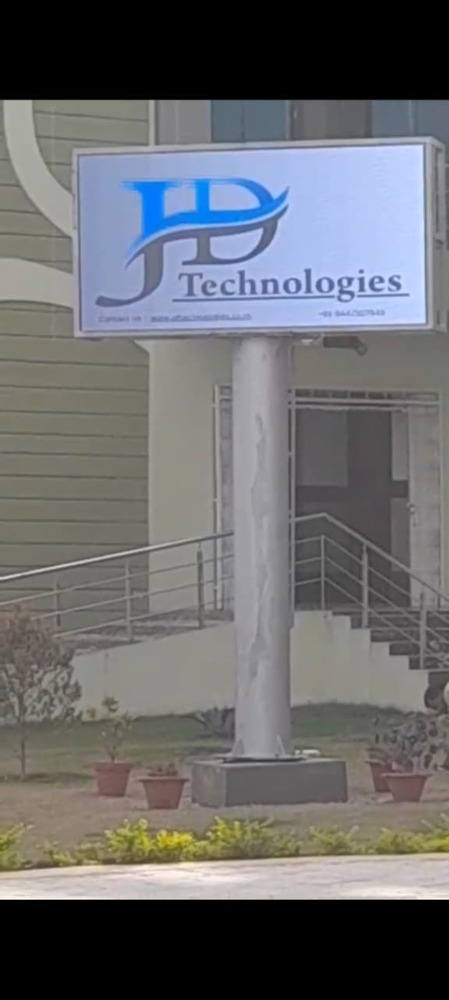 P3 OUTDOOR POLE MOUNT LED DISPLAY