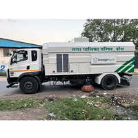Truck Mounted Road Sweeper 6 Cum