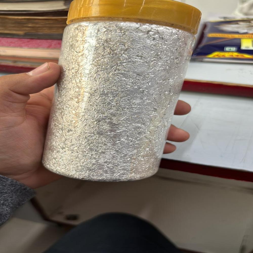 Silver Flakes - Application: Edible Decoration For Baking
