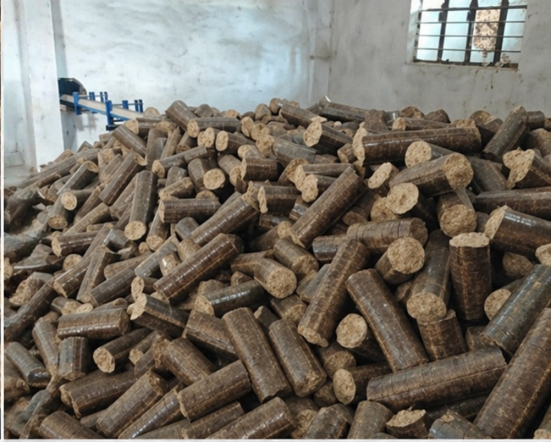 90 Mm Wooden Sawdust Based Briquettes