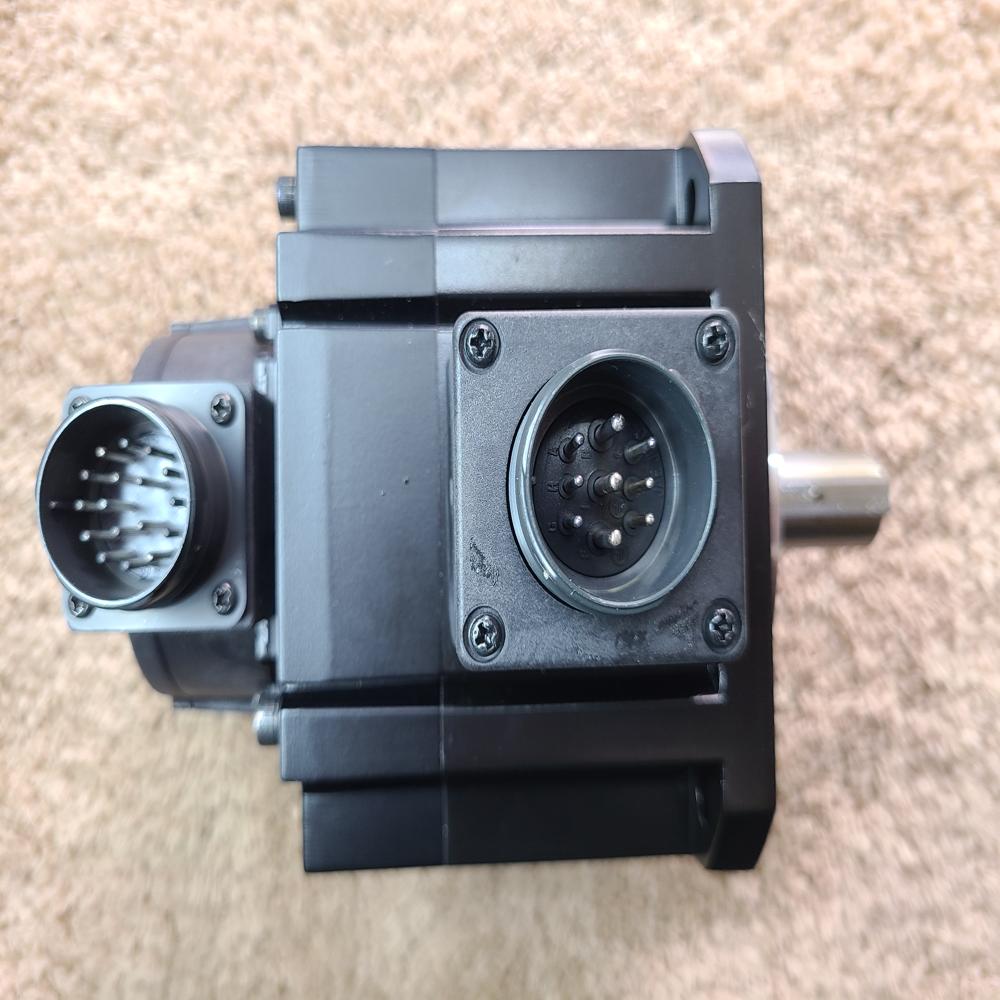 Mgmf132l1h6m Torque Nm - 8.28, Fram Size- 130mm , Rpm -3000 + Brk - Color: Black And Silver
