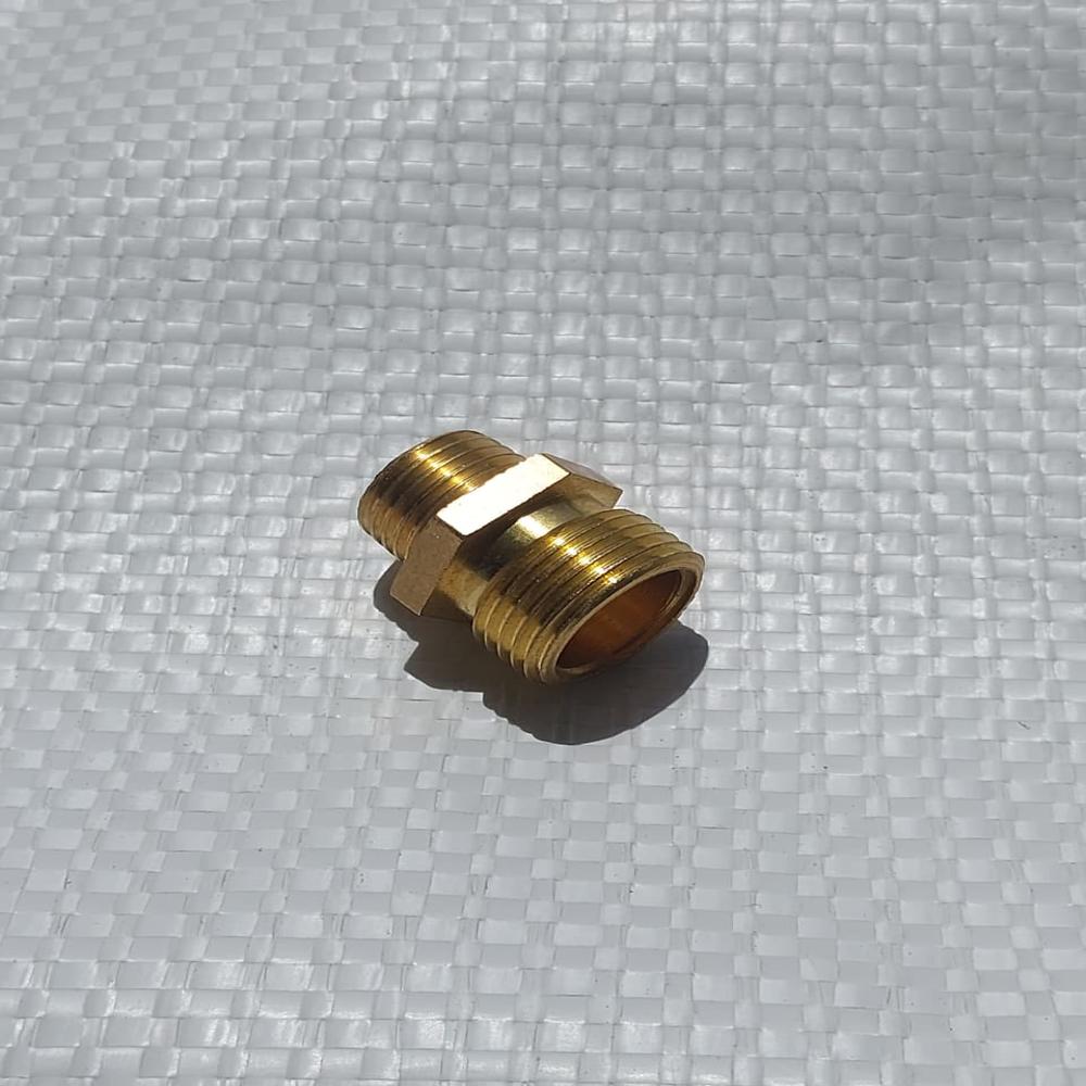 Brass Union - Color: Gold