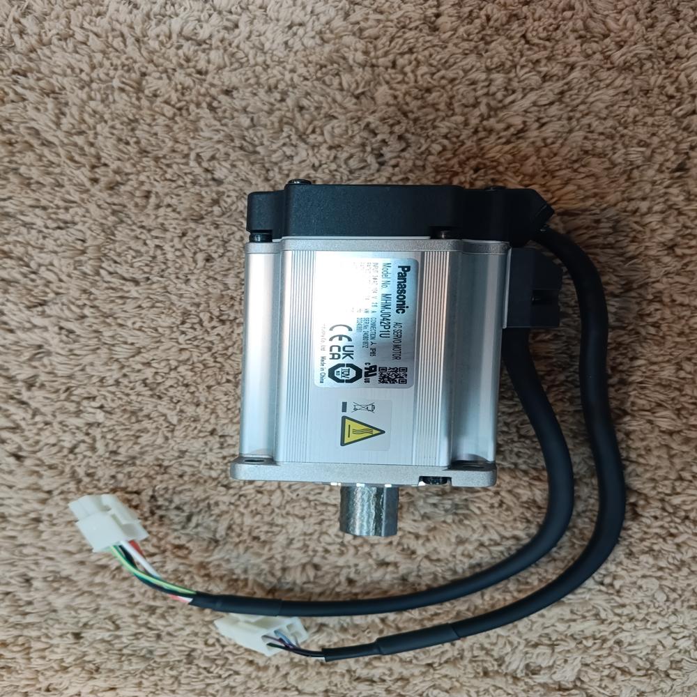 MUMA042P1T Panasonic MUMA 400W Motor