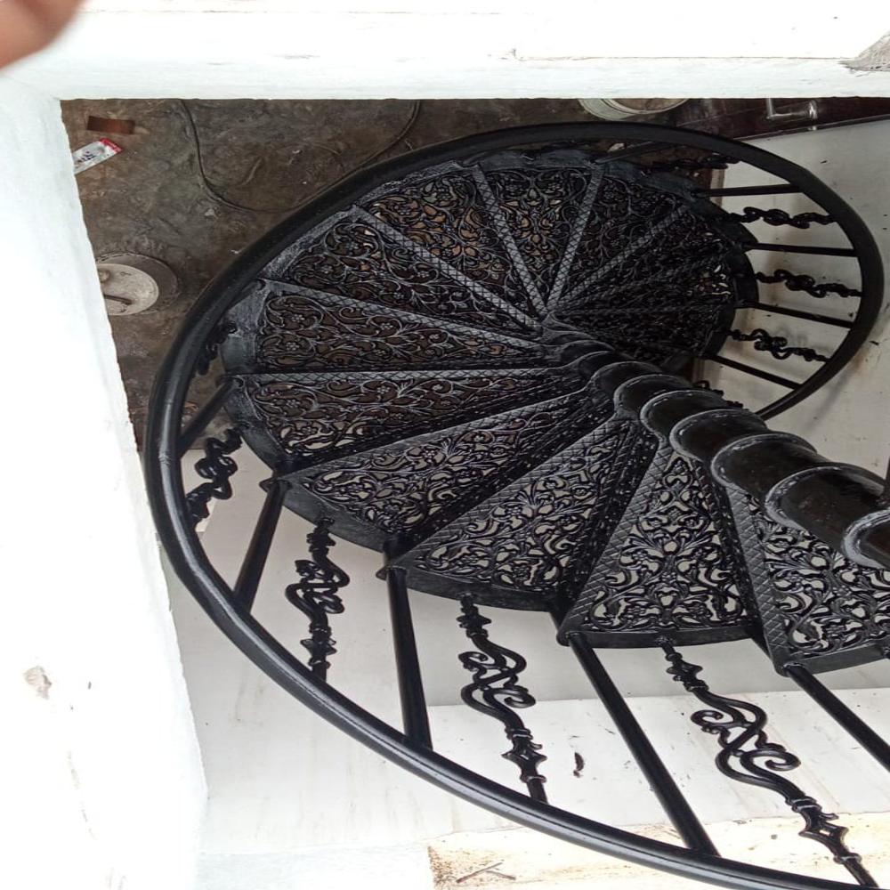 Spiral Staircase