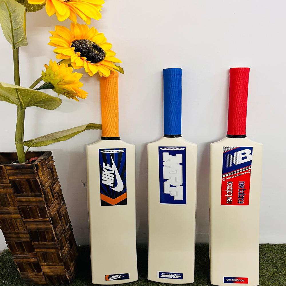 Hard Plastic Scoop Bat - Application: -