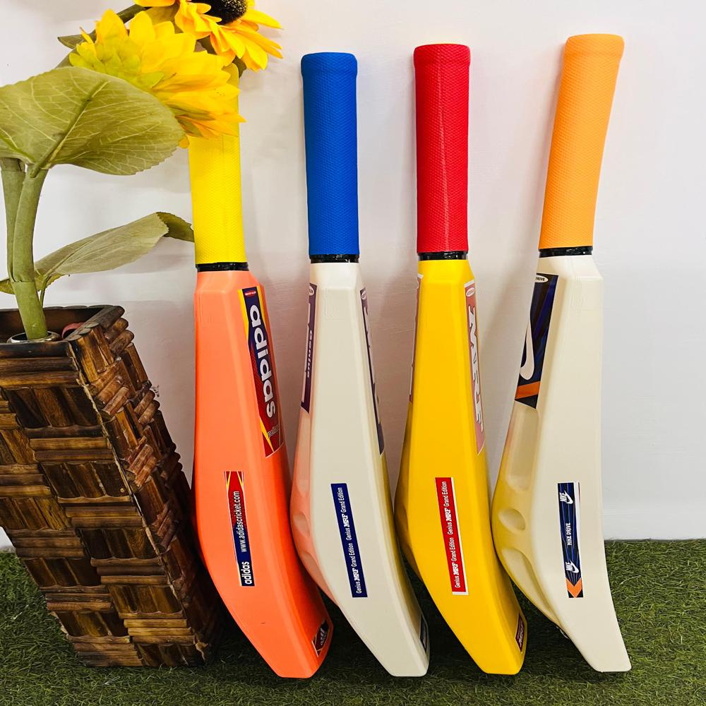 Hard Plastic Scoop Bat - Application: -