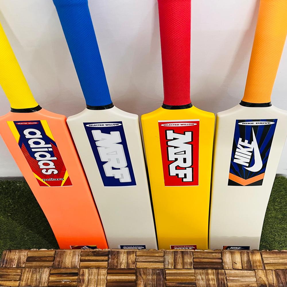 Hard Plastic Scoop Bat - Application: -