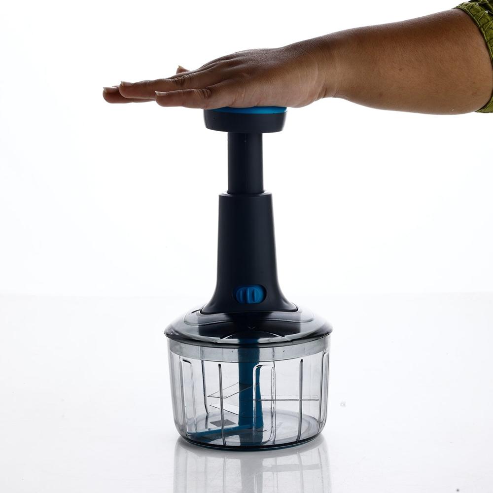 Ganesh Bingo Lock-Unlock Push Chopper (725ML)