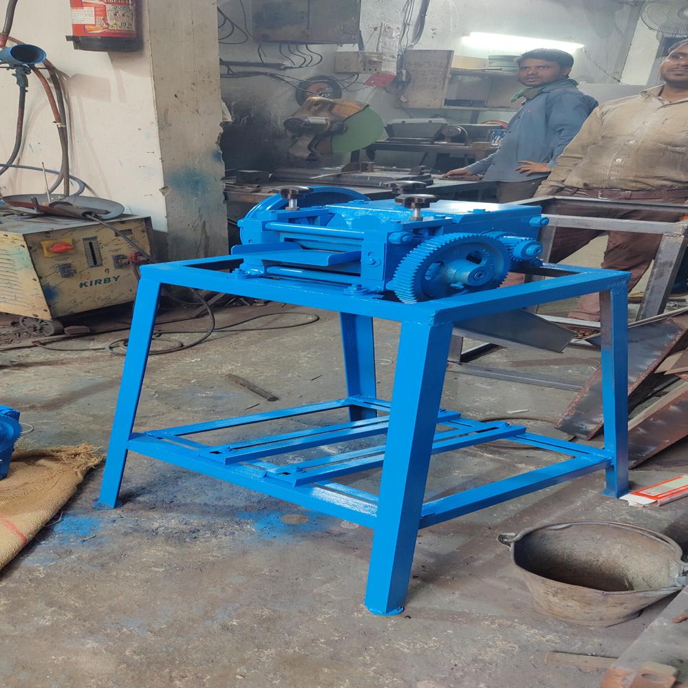 Plastic Dana Cutter - Automatic Grade: Manual