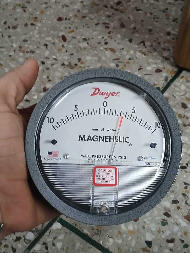 DWYER Magnehelic Gage In Dighwara Bihar