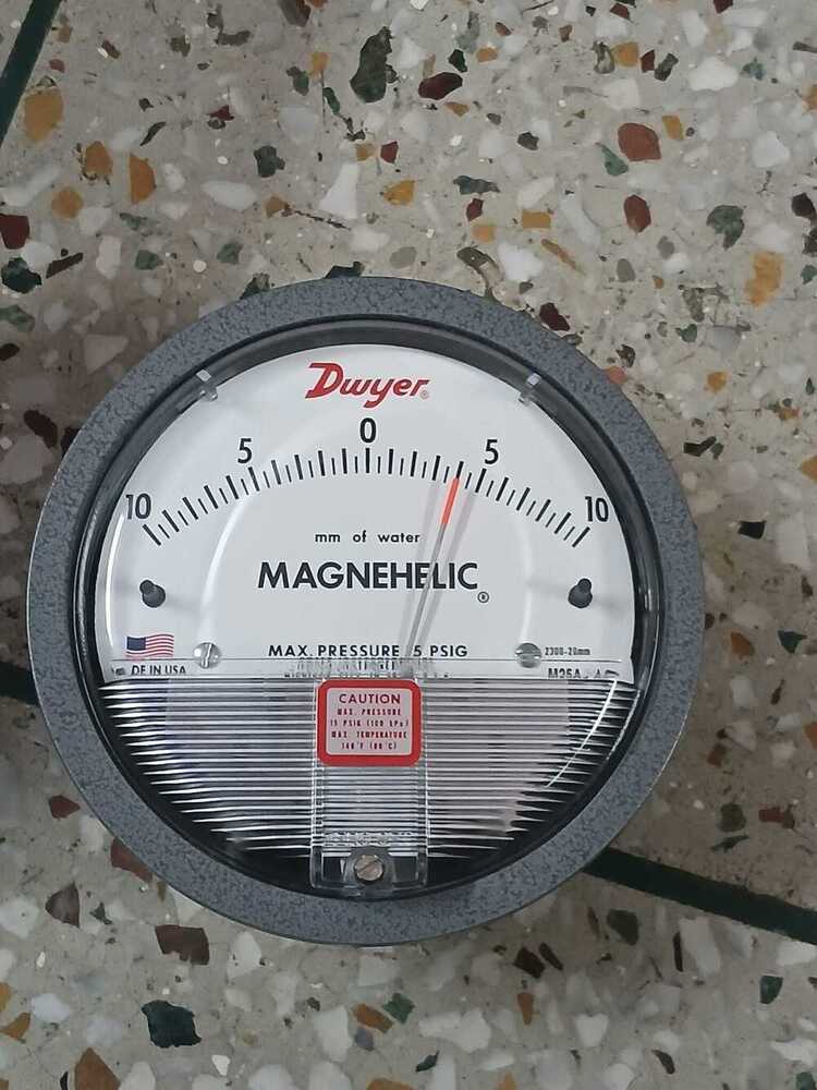 DWYER Magnehelic Gage In Dighwara Bihar