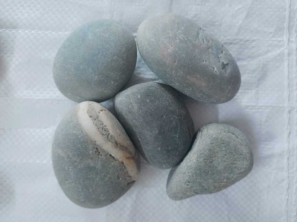 Brown natural tumble river stone / ROUND LANDSCAPING PEBBLES