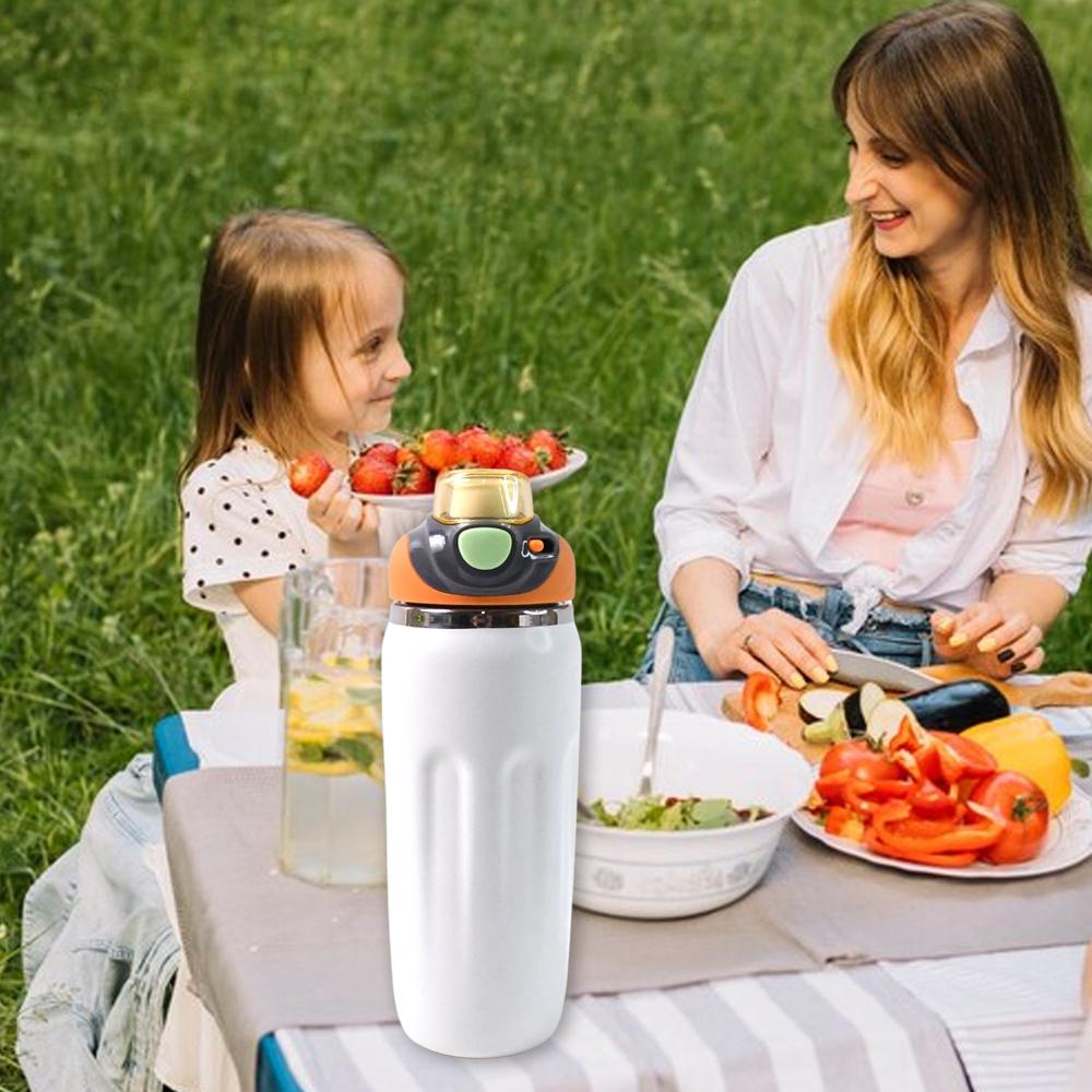 Stainless Steel Water Bottle (600 Ml / Approx) - Color: Mix