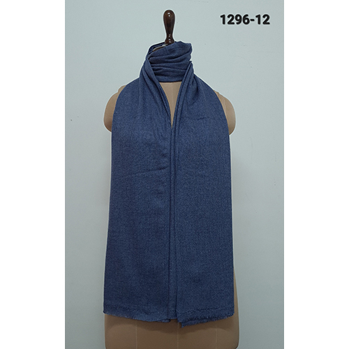 न wool मिश्रित धागे से रंगीन स्टोल