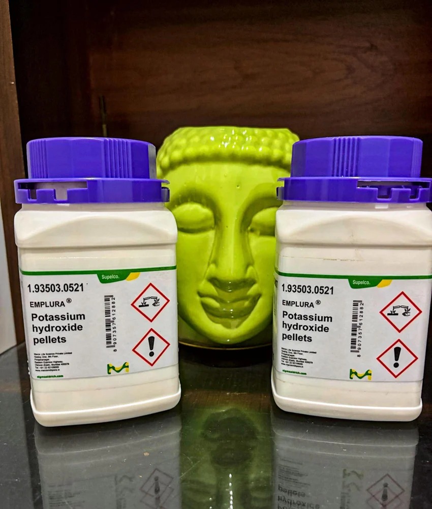 Merck Potassium Hydroxide Pellets EMPLURA
