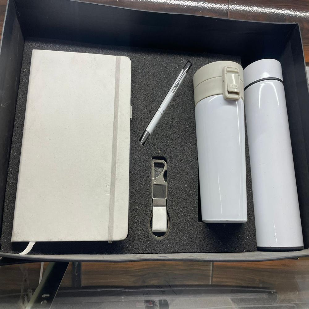 Carporate Gifting Set