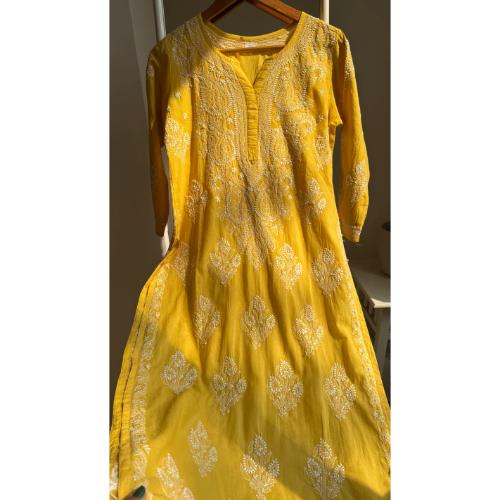 Mul Cotton Chikankari Kurti