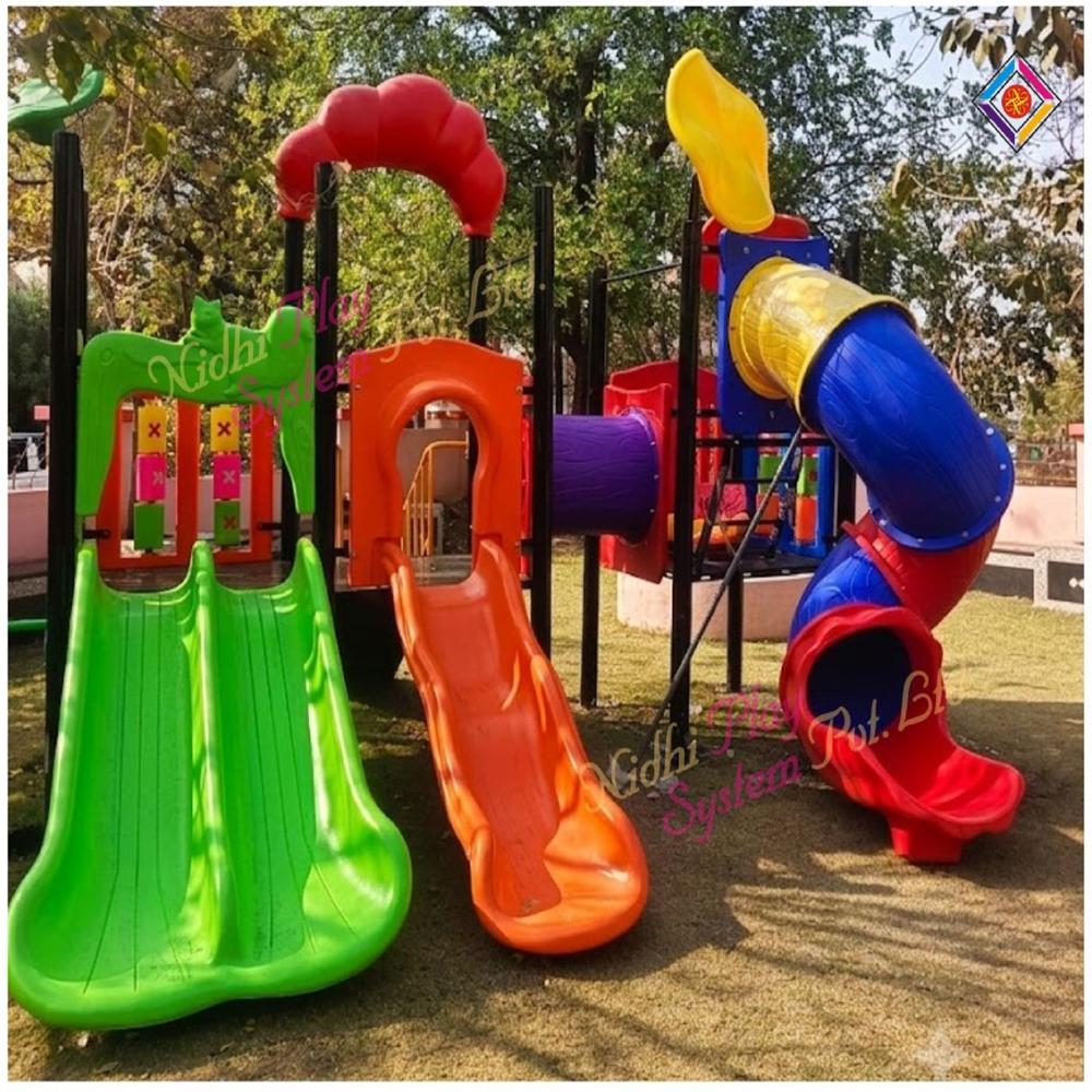 36Feet Lldpe Multi Play Station - Capacity: 10-15 Children