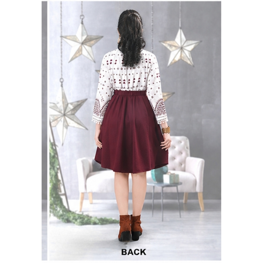 Girls White And Maroon Midi Dress - Design: Mordern at 795.00 INR in Kolkata | Jai Balaji Fashion Girls White And Maroon Midi Dress - Design: Mordern at 795.00 INR in Kolkata | Jai Balaji Fashion