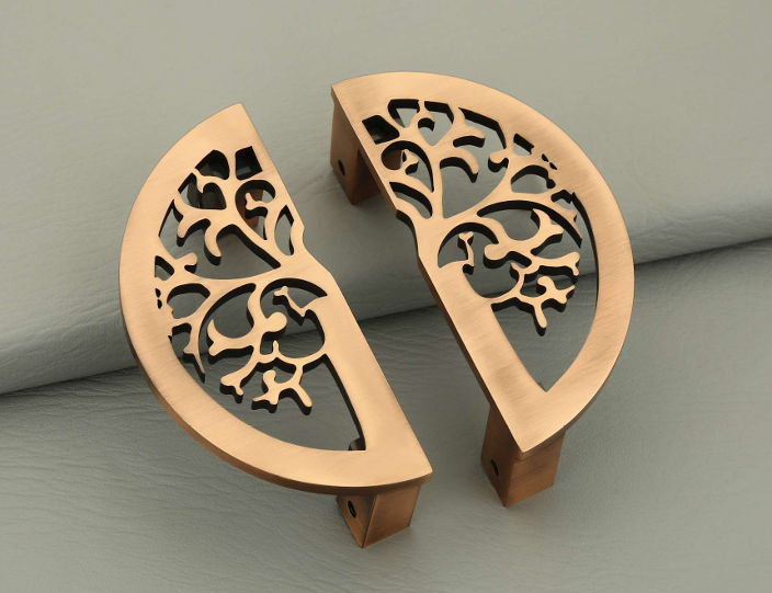 Glass Door - Color: Antique Brass/ Matt Gold