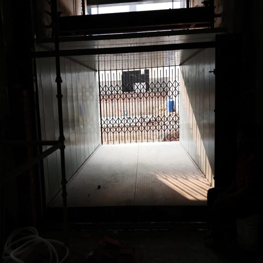 Customized Hydraulic Goods Lift 3 Ton Capacity Industrial Use