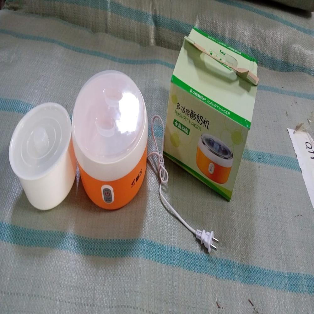 Electronic Automatic Yogurt Maker Machine With Plastic Container For Home Use - Color: Mix