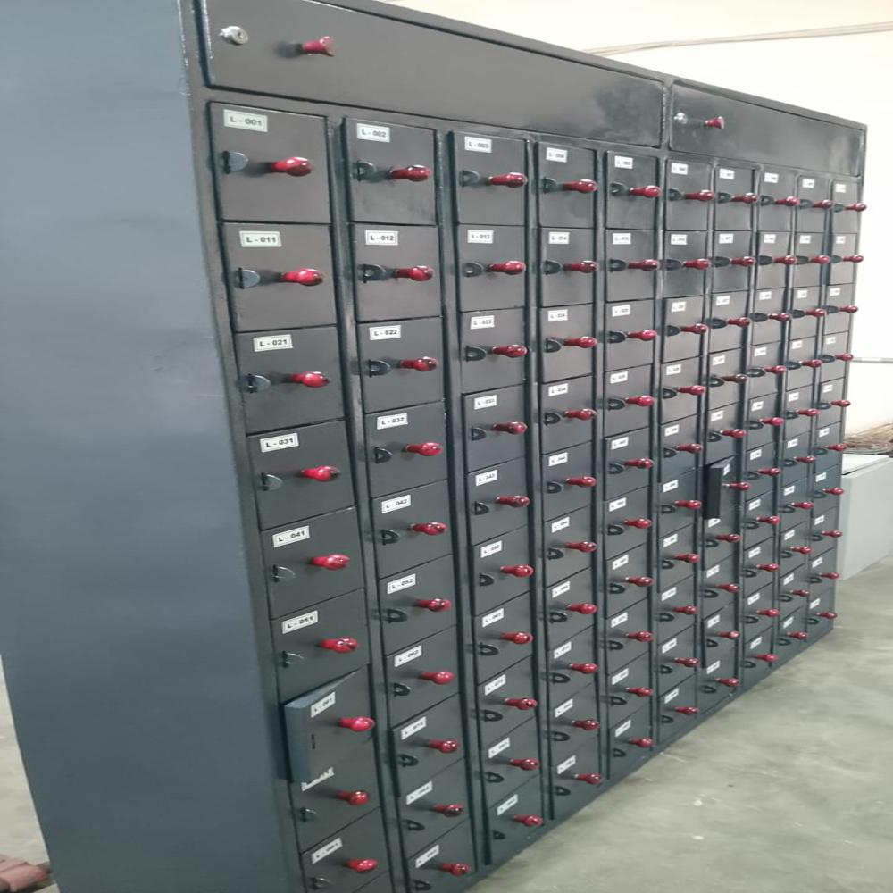 MIcroleaf Cellphone locker