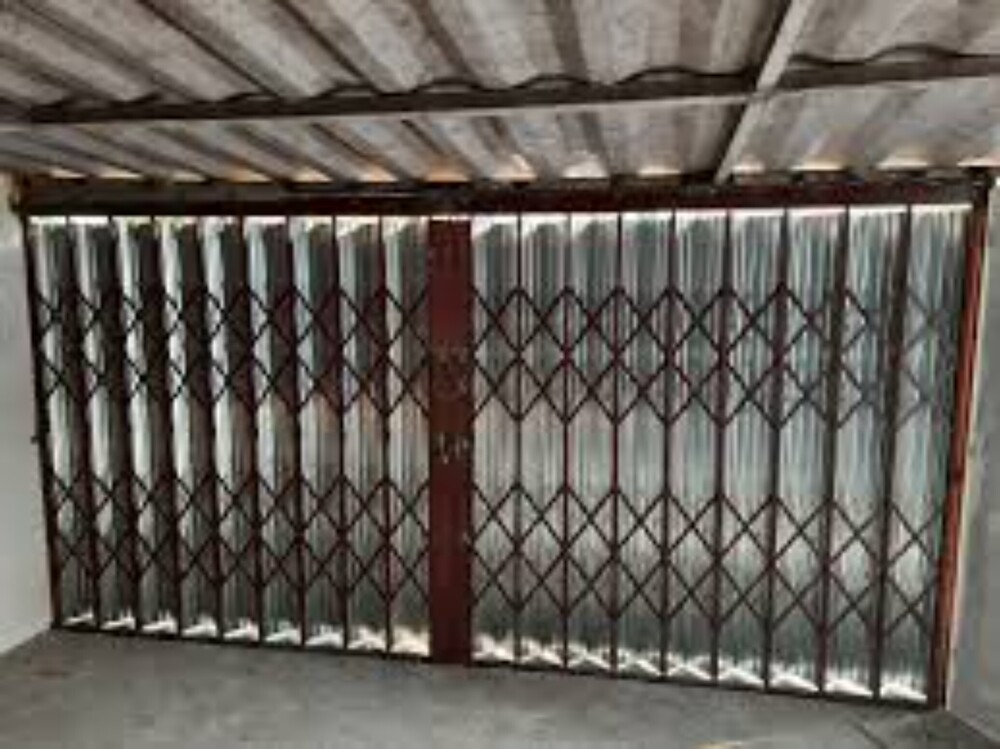 Sliding Shutter Gate - Color: Any Color