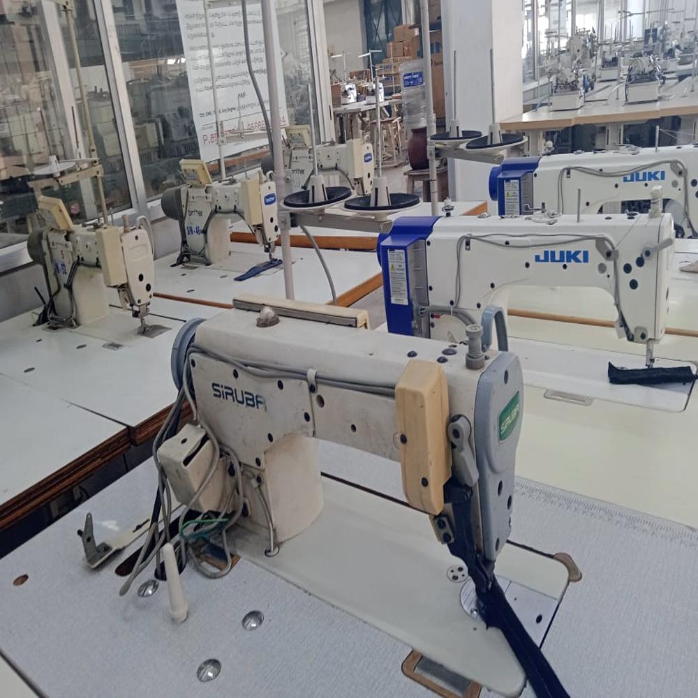 SIRUBA L818F - M1 SINGLE NEEDLE LOCKSTITCH SEWING MACHINE