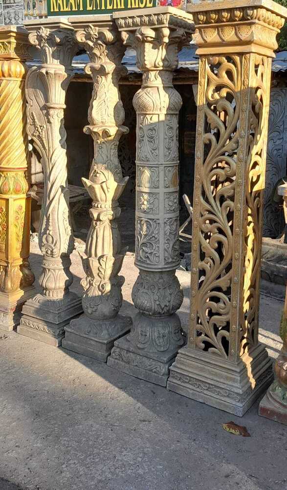 Circular White Fiber Pillar For Wedding