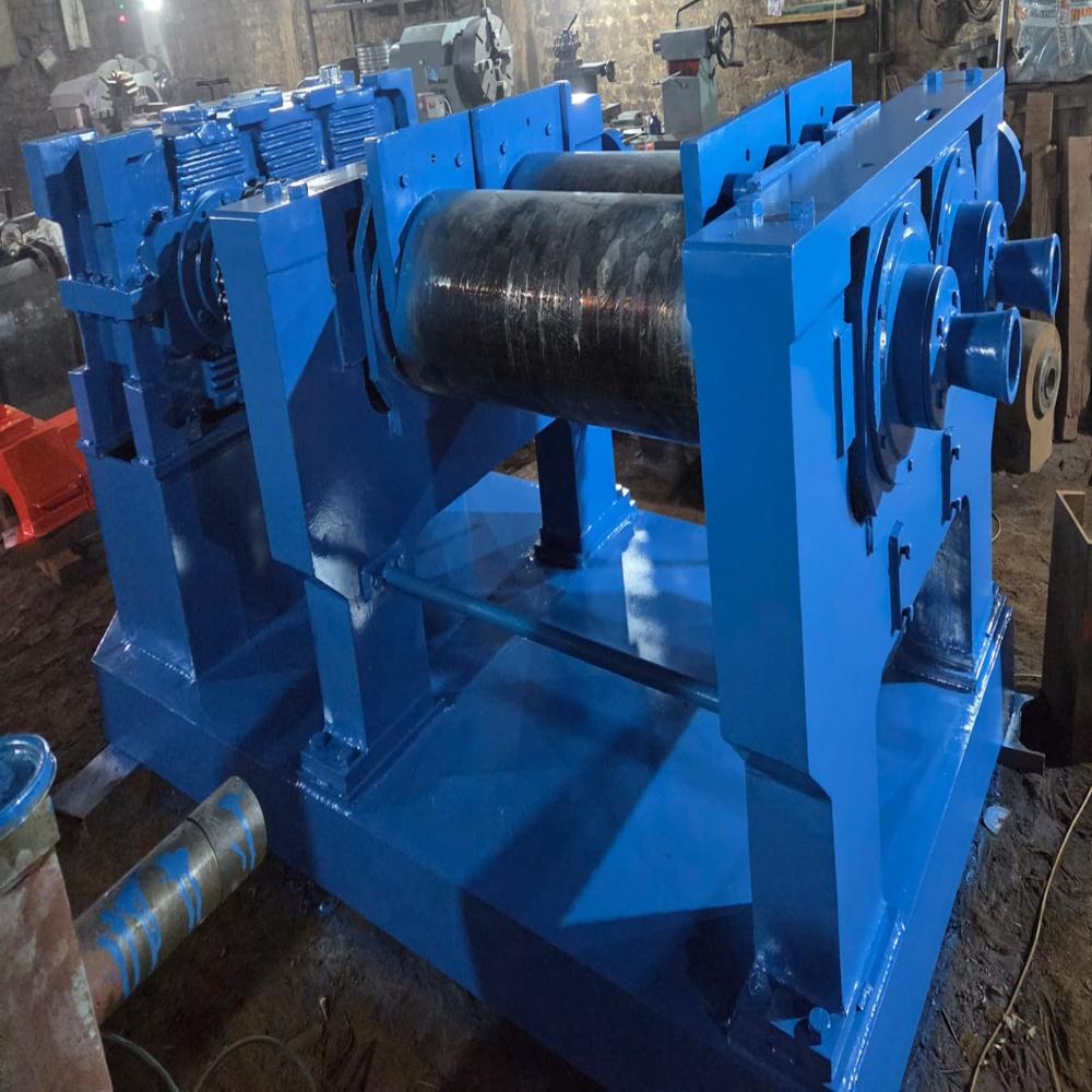 Rubber Mixing Mill - Chilled Cast Iron Roll, 300mm Diameter X 1500mm Length , 50kw Power With Variable Speed & Emergency Stop Safety Feature
