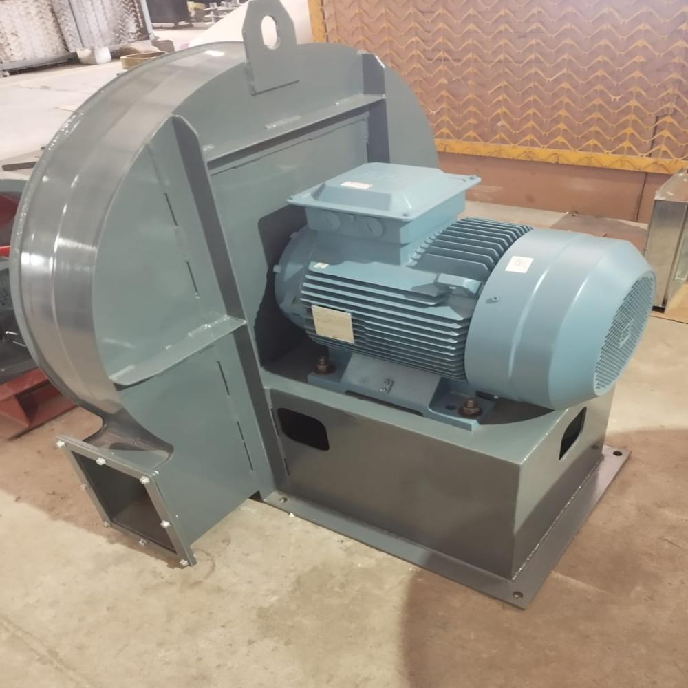 High pressure blower