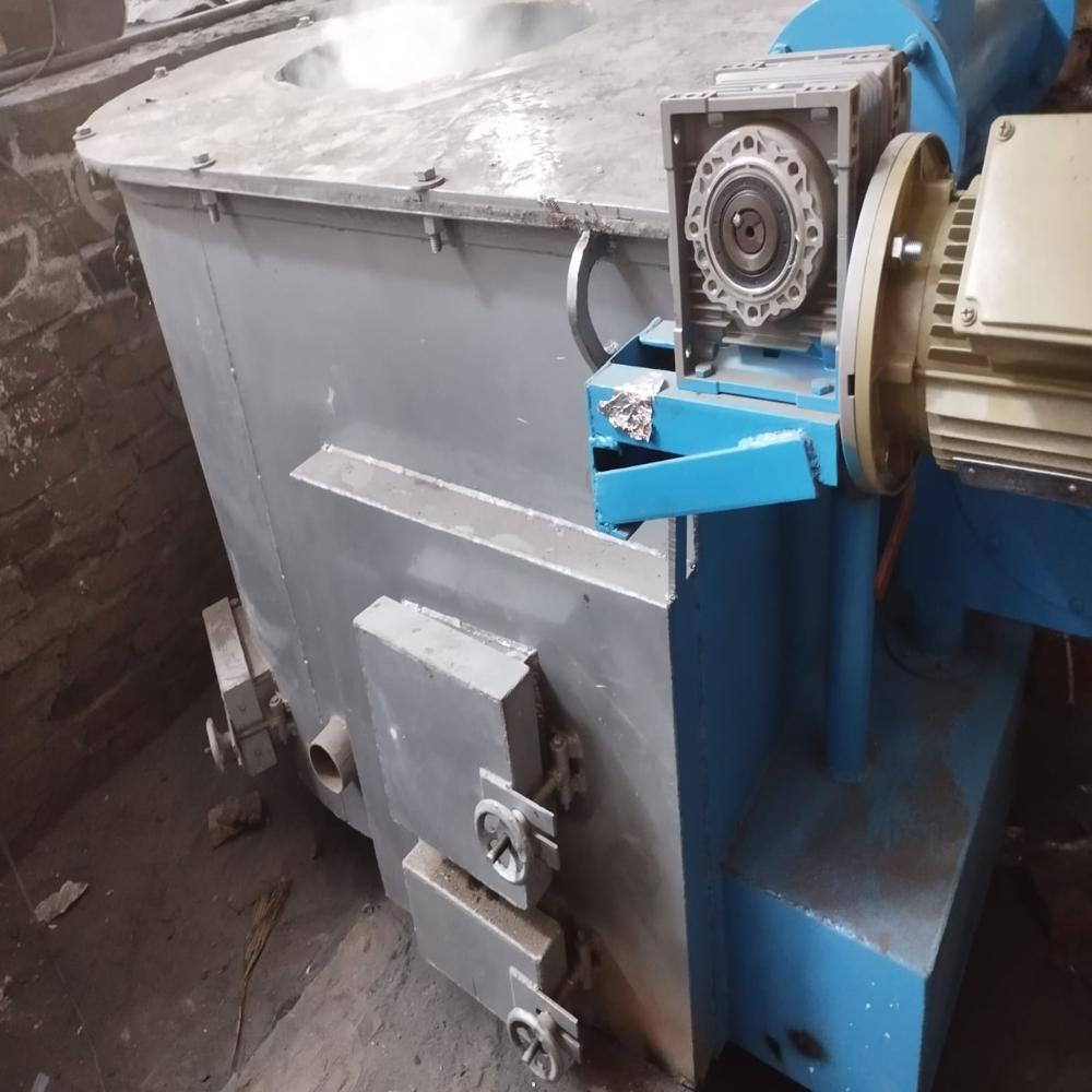 Aluminium melting wood palet furnace