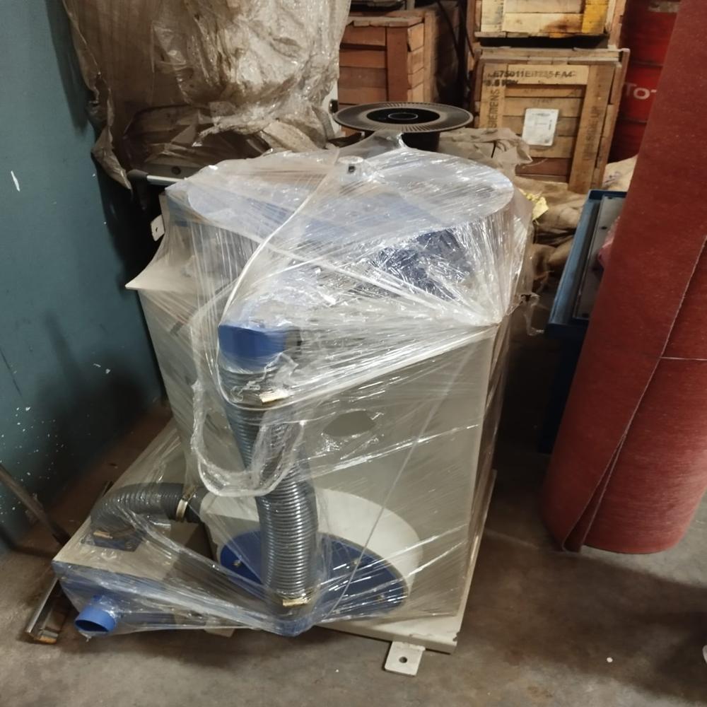 Sample polishing machine