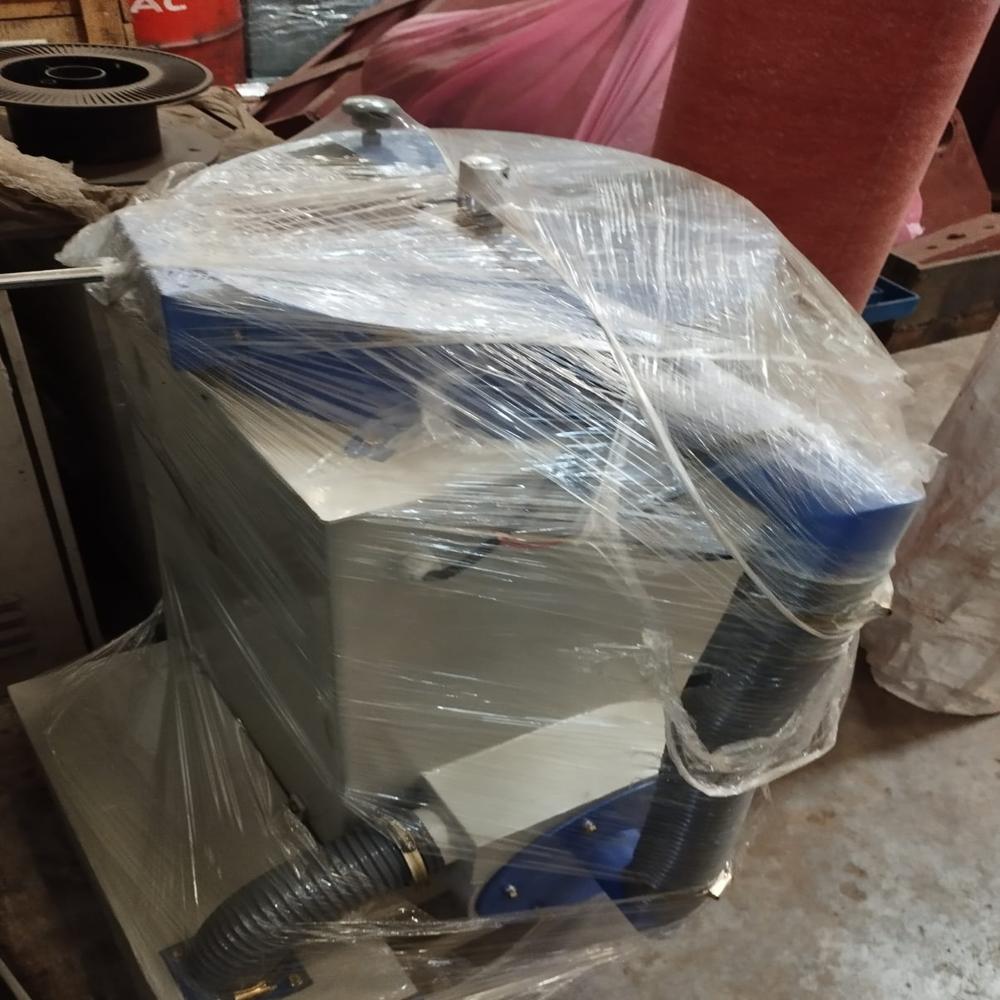 Sample polishing machine