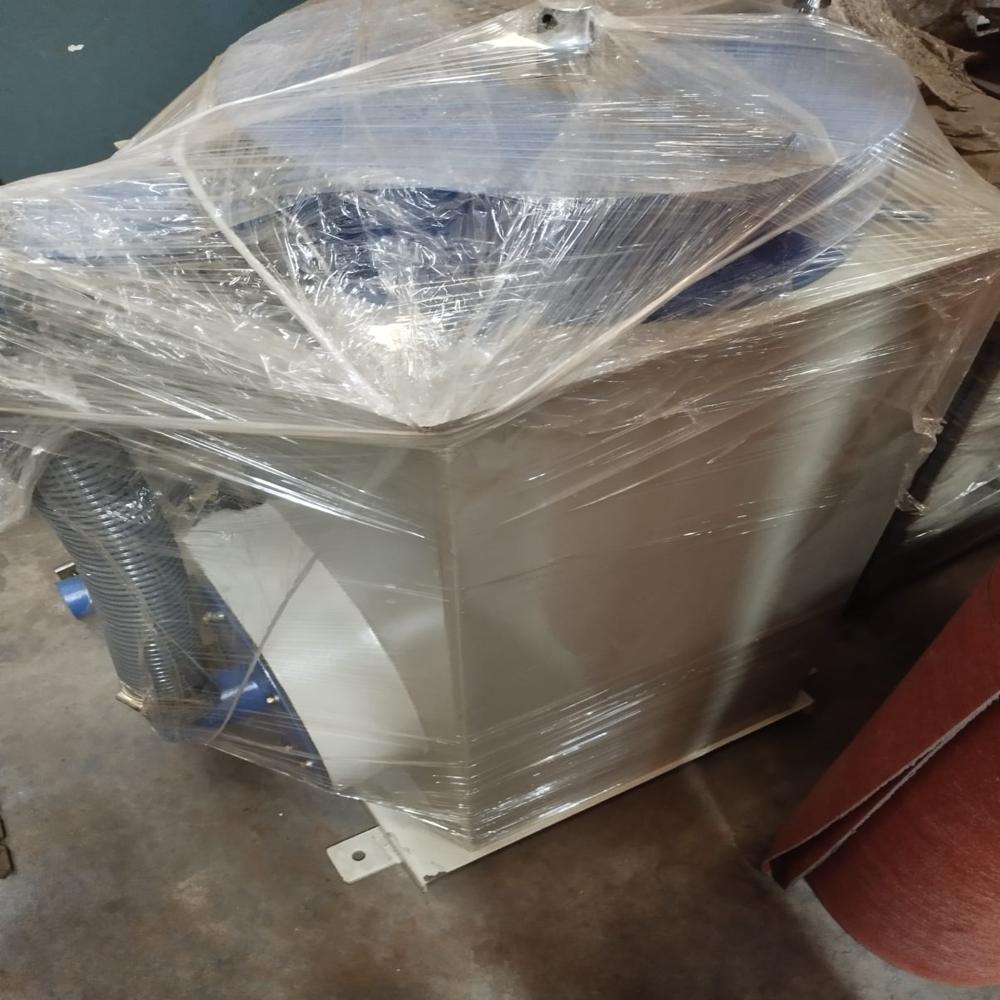 Sample polishing machine