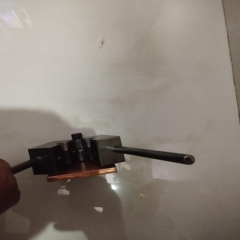 Button sample die