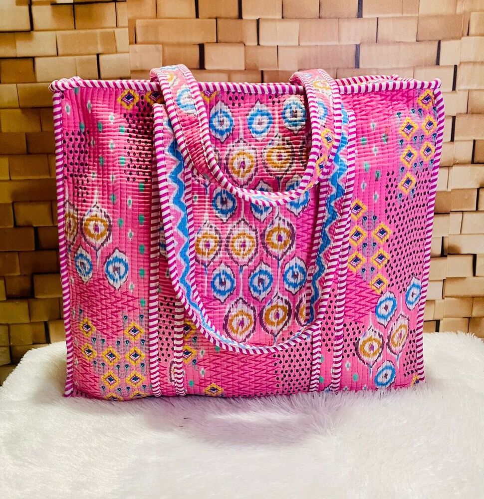 Light Pink Trendy Printed Quilted Bag