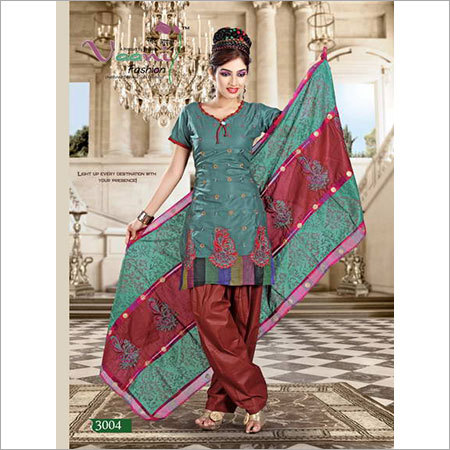 एक्सक्लूसिव अनस्टिच्ड सूट डेकोरेशन मटीरियल: लेस