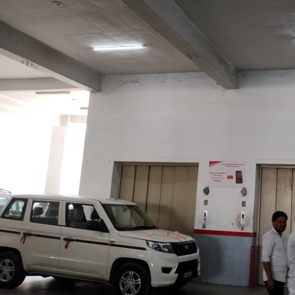 Car Elevator 3 Ton Capacity For Basement Parking - Capacity: 2500 Kg