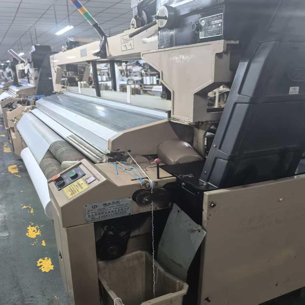 32 sets Chinese brand water jet loom