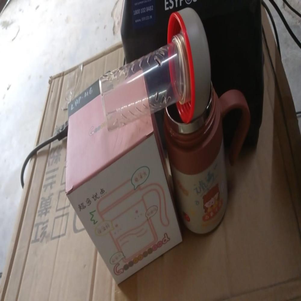 Stainless Steel Mug / Bottle Vacuum Insulated Cup Handle & Small cup (550 ML)