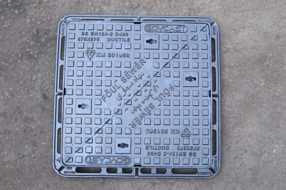 Double Triangular Manhole Frame Cover