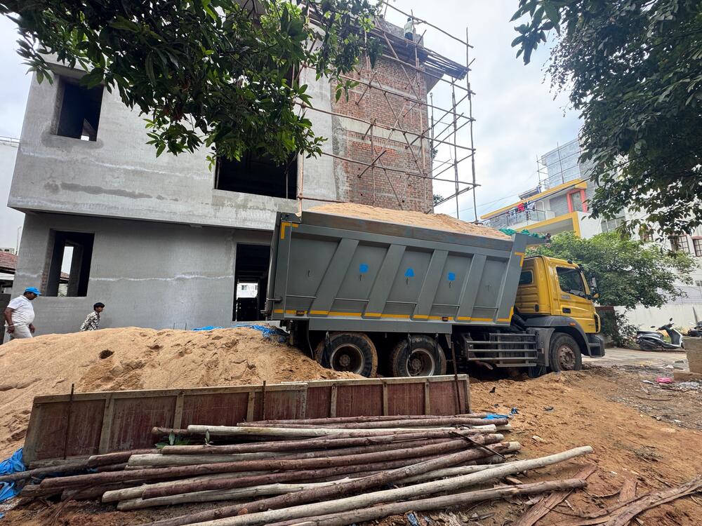32 a   38 Ton Vehicle